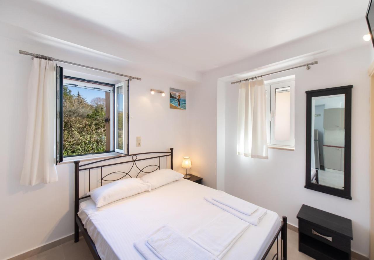 Boursinos Cozy Apartments Lefkada City ภายนอก รูปภาพ