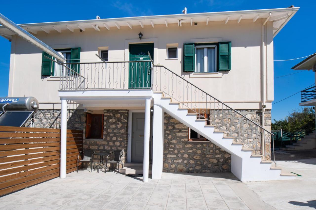 Boursinos Cozy Apartments Lefkada City ภายนอก รูปภาพ