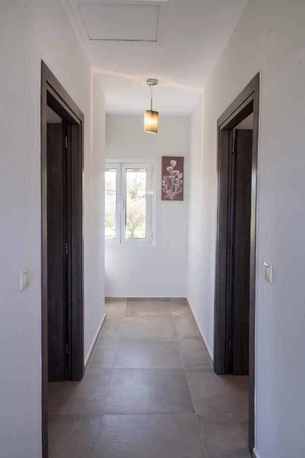 Boursinos Cozy Apartments Lefkada City ภายนอก รูปภาพ